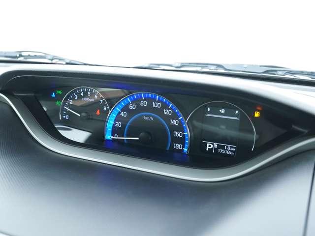 デリカＤ：２ ハイブリッドＭＺ　ＣＤオーディオ　エンジンスターター　ドライブレコーダー　ＥＴＣ　両側電動スライドドア　クルーズコントロール　シートヒーター　夏冬タイヤセット有　シートバックテーブル（14枚目）