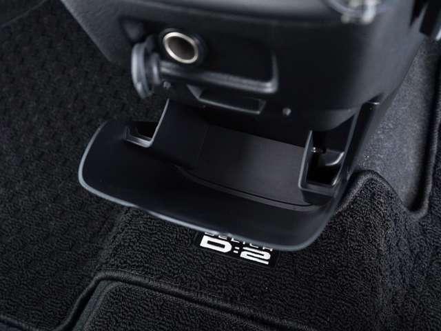 デリカＤ：２ ハイブリッドＭＺ　ＣＤオーディオ　エンジンスターター　ドライブレコーダー　ＥＴＣ　両側電動スライドドア　クルーズコントロール　シートヒーター　夏冬タイヤセット有　シートバックテーブル（27枚目）