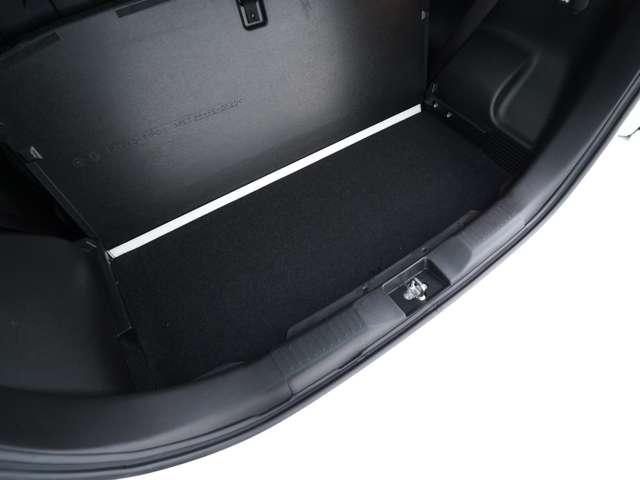 デリカＤ：２ ハイブリッドＭＺ　ＣＤオーディオ　エンジンスターター　ドライブレコーダー　ＥＴＣ　両側電動スライドドア　クルーズコントロール　シートヒーター　夏冬タイヤセット有　シートバックテーブル（41枚目）