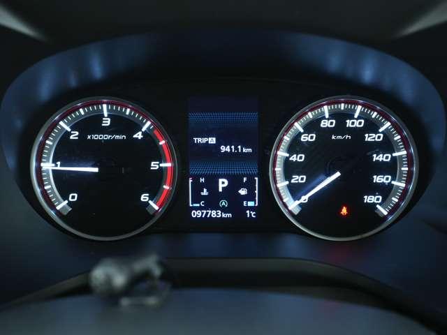 デリカD:5 G パワーパッケージ 純正10.1型ナビ バックカメラ マッドフラップ 電動シート 両側電動スライドドア 純正エンジンスターター 横滑り防止装置 パドルシフト(17枚目)