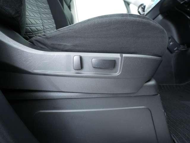 デリカD:5 G パワーパッケージ 純正10.1型ナビ バックカメラ マッドフラップ 電動シート 両側電動スライドドア 純正エンジンスターター 横滑り防止装置 パドルシフト(22枚目)