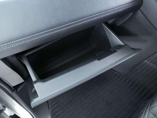 デリカD:5 G パワーパッケージ 純正10.1型ナビ バックカメラ マッドフラップ 電動シート 両側電動スライドドア 純正エンジンスターター 横滑り防止装置 パドルシフト(28枚目)