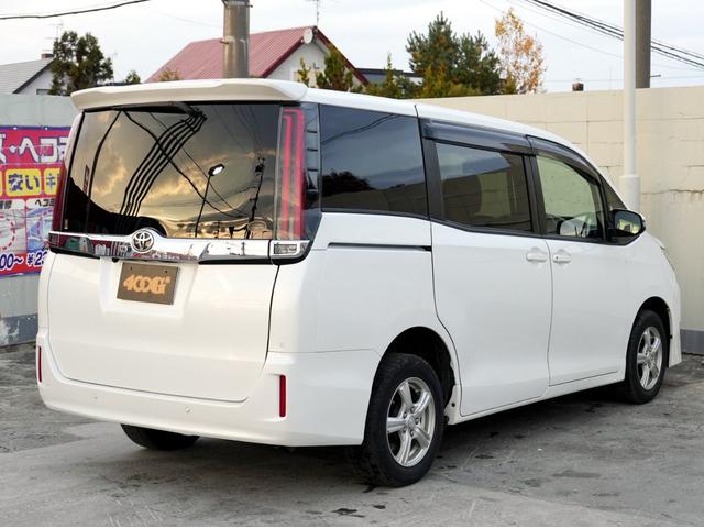 ノア G 4WD 1オーナー 寒冷地仕様 衝突回避支援パッケージ 8人乗り ナビTV バックモニター エンジンスターター(8枚目)