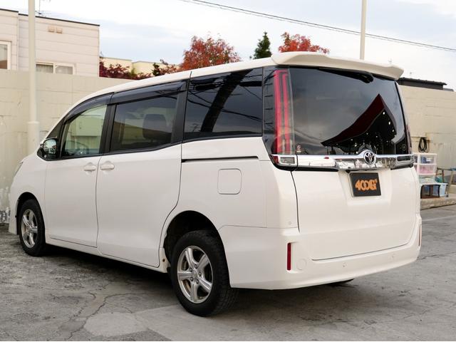 ノア G 4WD 1オーナー 寒冷地仕様 衝突回避支援パッケージ 8人乗り ナビTV バックモニター エンジンスターター(9枚目)