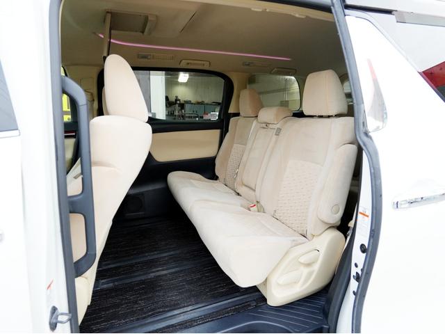 アルファード ２．５Ｘ　４ＷＤ　８人乗り　両側パワースライド　エンジンスターター（16枚目）
