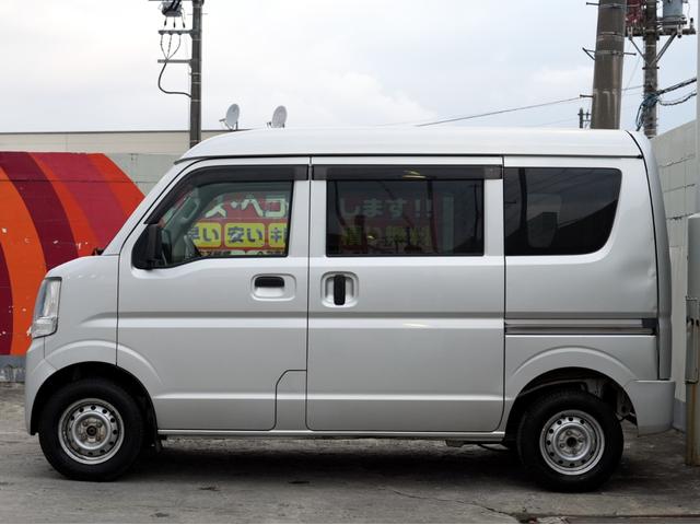 クリッパーバン ＤＸ　パートタイム４ＷＤ　５ＡＧＳ　キーレス　プライバシーガラス（5枚目）