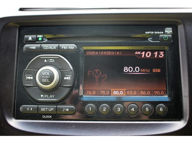 フィット G・10thアニバーサリー ユーザー買取直販・ETC・エンジンスターター・ディスプレイオーディオ・スマートキー・ガイドライン付きバックカメラ・盗難防止システム・衝突安全ボディ・キーレスエントリ・運転席エアバック・助手席エアバック(10枚目)