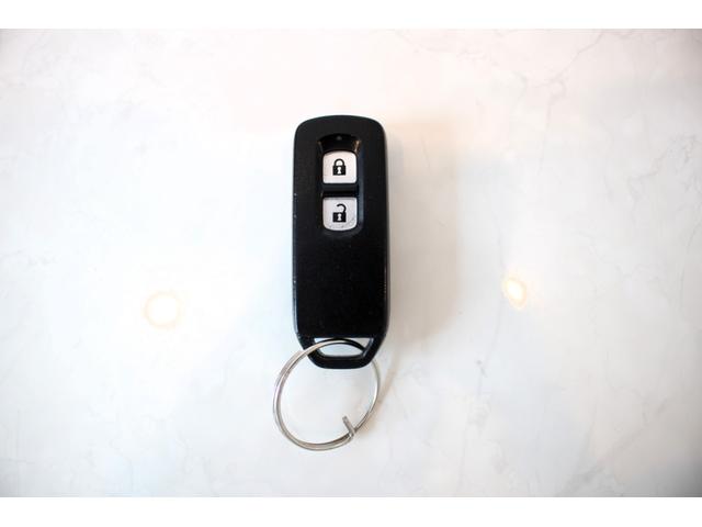 N-BOXカスタム G ユーザー買取直販・フルセグテレビ・ガイドライン付きバックカメラ・ストラーダナビ・ETC・プッシュスタート・スマートキー・盗難防止システム・ベンチシート・運転席エアバック・助手席エアバック(16枚目)