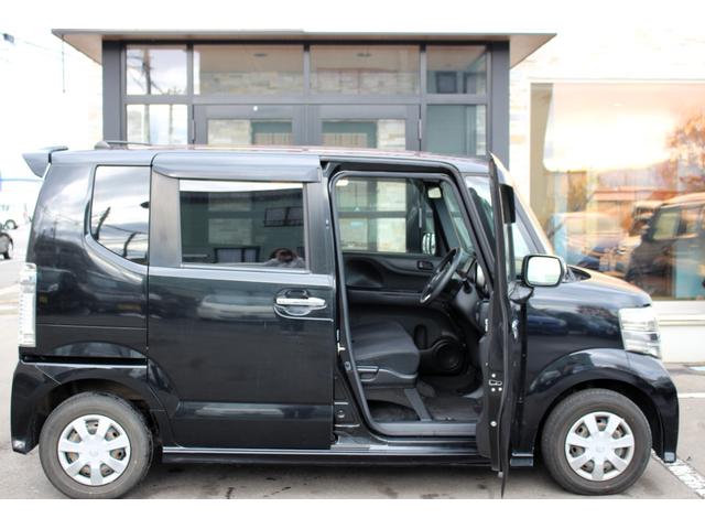 N-BOXカスタム G ユーザー買取直販・フルセグテレビ・ガイドライン付きバックカメラ・ストラーダナビ・ETC・プッシュスタート・スマートキー・盗難防止システム・ベンチシート・運転席エアバック・助手席エアバック(52枚目)