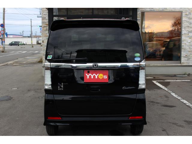 N-BOXカスタム G ユーザー買取直販・フルセグテレビ・ガイドライン付きバックカメラ・ストラーダナビ・ETC・プッシュスタート・スマートキー・盗難防止システム・ベンチシート・運転席エアバック・助手席エアバック(55枚目)