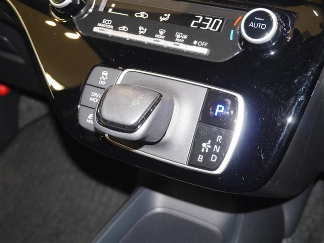 アクア Ｘ　ＡＣ１００Ｖ電源　オートエアコン　ＬＥＤヘッド　クルーズコントロール　ナビ　バックカメラ　ＥＴＣ　サイドエアバッグ　スマートキー　４ＷＤ　盗難防止システム　エアバッグ　メモリーナビ　ＥＳＣ　ＡＢＳ（6枚目）