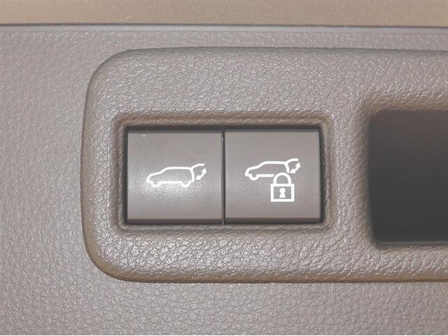 ハリアーハイブリッド Ｚ　メモリナビ　地デジ　ＡＣ１００Ｖ電源　横滑り防止機能　ドライブレコーダー　４ＷＤ車　ＡＵＸ　ＡＢＳ　Ｐシート　クルーズコントロール　盗難防止装置　オートエアコン　サイドエアバッグ　Ｂカメラ　エアバッグ（11枚目）