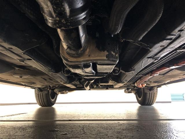 アクア クロスオーバー　ＥＣＯモード　Ｂカメラ　地デジ　イモビライザー　ナビＴＶ　エアコン　ＬＥＤ　ＥＳＣ　アルミホイール　キーフリー　ＤＶＤ再生可　パワーステアリング　パワーウィンドウ　メモリーナビ　ＡＢＳ　寒冷地仕様車（8枚目）