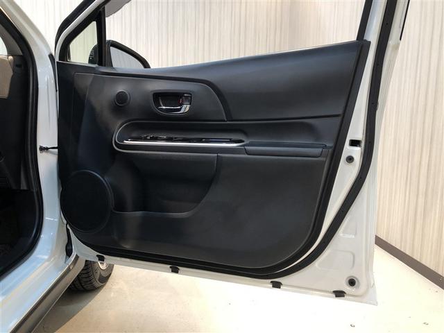 アクア クロスオーバー　ＥＣＯモード　Ｂカメラ　地デジ　イモビライザー　ナビＴＶ　エアコン　ＬＥＤ　ＥＳＣ　アルミホイール　キーフリー　ＤＶＤ再生可　パワーステアリング　パワーウィンドウ　メモリーナビ　ＡＢＳ　寒冷地仕様車（12枚目）