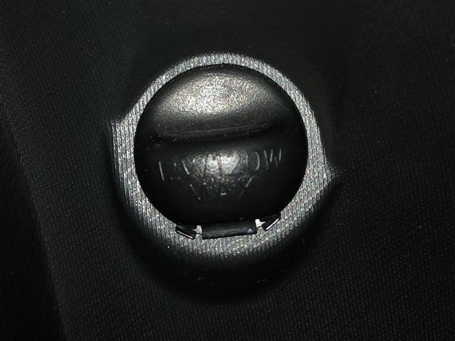 アクア クロスオーバー　ＥＣＯモード　Ｂカメラ　地デジ　イモビライザー　ナビＴＶ　エアコン　ＬＥＤ　ＥＳＣ　アルミホイール　キーフリー　ＤＶＤ再生可　パワーステアリング　パワーウィンドウ　メモリーナビ　ＡＢＳ　寒冷地仕様車（29枚目）