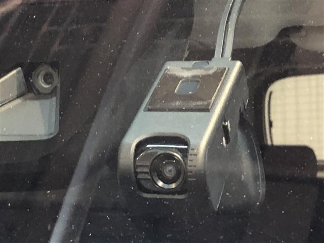 ライズ Ｚ　Ｂカメ　アイドリングＳＴＯＰ　イモビライザー　横滑り防止機能　ＬＥＤヘッドライト　寒冷地仕様　オートクルーズコントロール　アルミホイール　エアバッグ　スマートキ　４ＷＤ車　パワーウィンドウ　ＡＢＳ（6枚目）