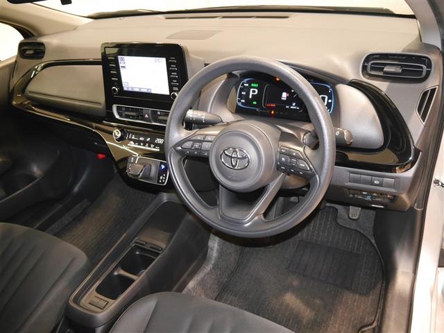 アクア Ｘ　ＡＣ１００Ｖ電源　オートエアコン　ＬＥＤヘッド　クルーズコントロール　ナビ　バックカメラ　ＥＴＣ　サイドエアバッグ　スマートキー　４ＷＤ　盗難防止システム　エアバッグ　メモリーナビ　ＥＳＣ　ＡＢＳ（4枚目）