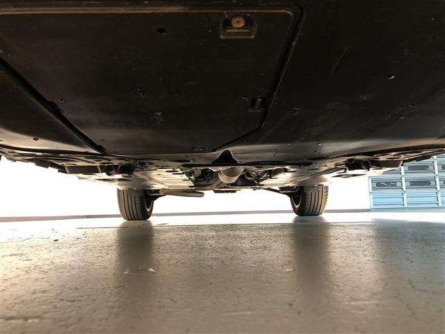 ヤリスクロス ハイブリッドZ アドベンチャー 横滑り防止装置 寒冷地仕様 クルーズコントロール キーレス 4WD LEDヘッドライト エアバッグ ミュージックプレイヤー接続可 スマートキー アイドリングストップ ナビ オートエアコン ドラレコ(9枚目)