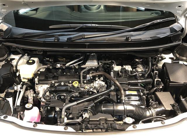 ヤリスクロス ハイブリッドZ アドベンチャー 横滑り防止装置 寒冷地仕様 クルーズコントロール キーレス 4WD LEDヘッドライト エアバッグ ミュージックプレイヤー接続可 スマートキー アイドリングストップ ナビ オートエアコン ドラレコ(40枚目)