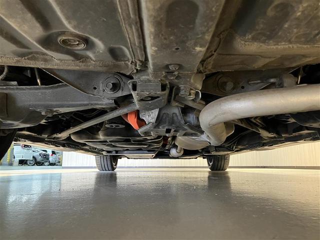 ヴェルファイアハイブリッド Ｚ　プレミア　アイドリングストップ　キーレス　ナビ＆ＴＶ　横滑り防止機能　黒革シート　寒冷地仕様　スマートキー　４ＷＤ車　クルーズコントロール　地デジＴＶ　サンルーフ　盗難防止装置　メモリーナビ　１００Ｖ電源（10枚目）