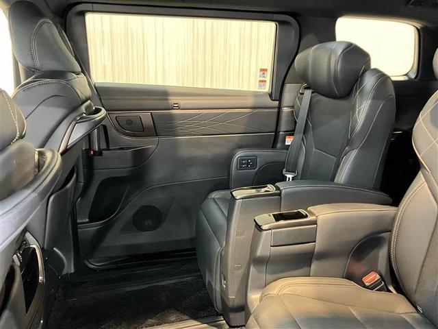 ヴェルファイアハイブリッド Ｚ　プレミア　アイドリングストップ　キーレス　ナビ＆ＴＶ　横滑り防止機能　黒革シート　寒冷地仕様　スマートキー　４ＷＤ車　クルーズコントロール　地デジＴＶ　サンルーフ　盗難防止装置　メモリーナビ　１００Ｖ電源（12枚目）