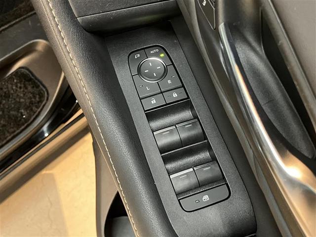 ヴェルファイアハイブリッド Ｚ　プレミア　アイドリングストップ　キーレス　ナビ＆ＴＶ　横滑り防止機能　黒革シート　寒冷地仕様　スマートキー　４ＷＤ車　クルーズコントロール　地デジＴＶ　サンルーフ　盗難防止装置　メモリーナビ　１００Ｖ電源（16枚目）