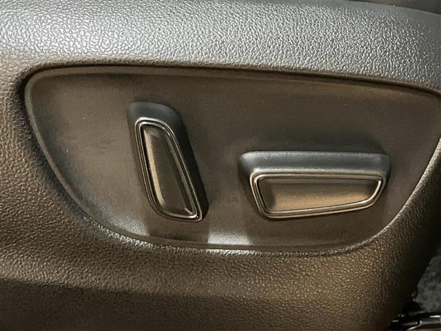 ヴェルファイアハイブリッド Ｚ　プレミア　アイドリングストップ　キーレス　ナビ＆ＴＶ　横滑り防止機能　黒革シート　寒冷地仕様　スマートキー　４ＷＤ車　クルーズコントロール　地デジＴＶ　サンルーフ　盗難防止装置　メモリーナビ　１００Ｖ電源（17枚目）