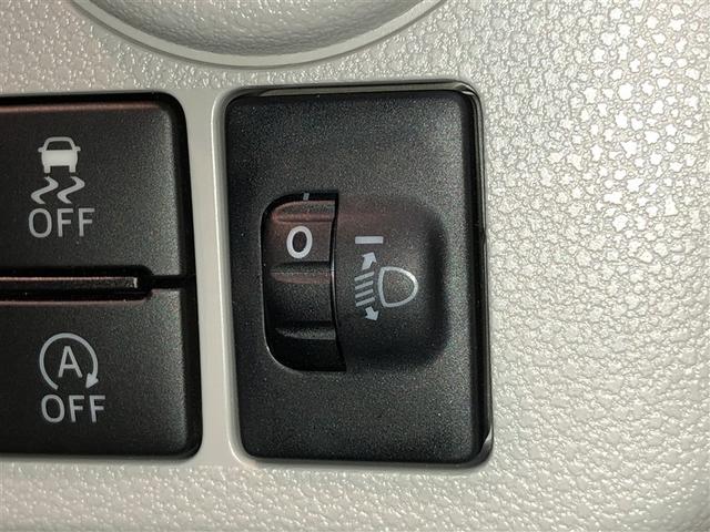 ピクシスエポック Ｘ　ＳＡＩＩＩ　盗難防止システム　誤発進抑制機能　横滑防止装置　キーレスエントリー　ＬＥＤヘッドライト　アイドリングストップ　４ＷＤ　ＡＢＳ　エアコン　Ｗエアバック（17枚目）