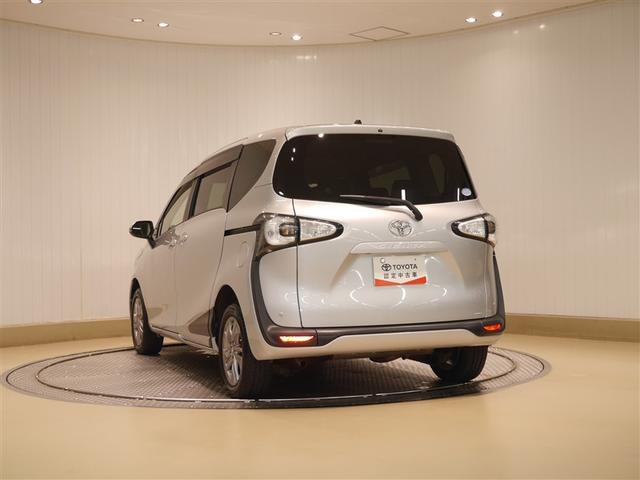 シエンタ Ｇ　衝突被害軽減　ウォークスルー　ＶＳＣ　デュアルパワースライドドア　メディアプレイヤー接続　４ＷＤ車　キーフリーシステム　ＡＡＣ　パワーウインドウ　ナビ＆ＴＶ　ＥＴＣ車載器　寒冷地　三列シート　ＡＢＳ（3枚目）