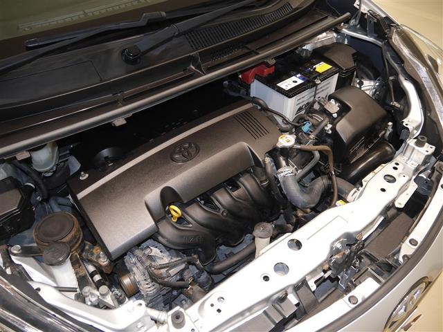 シエンタ Ｇ　衝突被害軽減　ウォークスルー　ＶＳＣ　デュアルパワースライドドア　メディアプレイヤー接続　４ＷＤ車　キーフリーシステム　ＡＡＣ　パワーウインドウ　ナビ＆ＴＶ　ＥＴＣ車載器　寒冷地　三列シート　ＡＢＳ（11枚目）