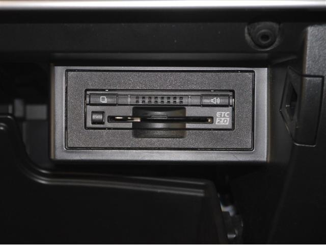 ランドクルーザープラド ＴＸ　Ｌパッケージ　サンル－フ　横滑り防止機能　Ｂカメ　ナビＴＶ　衝突被害軽減　ワンオーナ　アルミ　運転席パワーシート　寒冷地仕様車　フルタイム４ＷＤ　本皮シート　クルコン　メモリーナビ　ＥＴＣ車載器　フルセグ地デジＴＶ（33枚目）