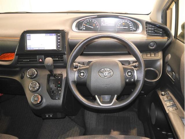 シエンタ Ｘ　ＶＳＣ　パワーウインドウ　寒冷地仕様車　キーレスエントリー　パワーステアリング　ナビ　マニュアルエアコン　衝突被害軽減ブレーキ　４ＷＤ　バックカメラ　スマートキー　ＥＴＣ　ＡＢＳ　レンタＵＰ（5枚目）