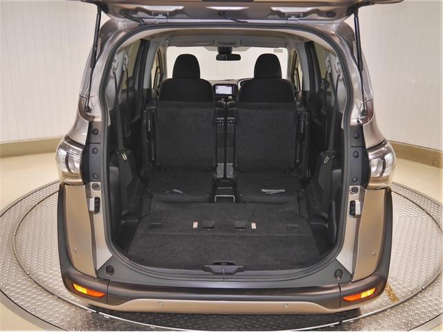 シエンタ Ｘ　ＶＳＣ　パワーウインドウ　寒冷地仕様車　キーレスエントリー　パワーステアリング　ナビ　マニュアルエアコン　衝突被害軽減ブレーキ　４ＷＤ　バックカメラ　スマートキー　ＥＴＣ　ＡＢＳ　レンタＵＰ（10枚目）