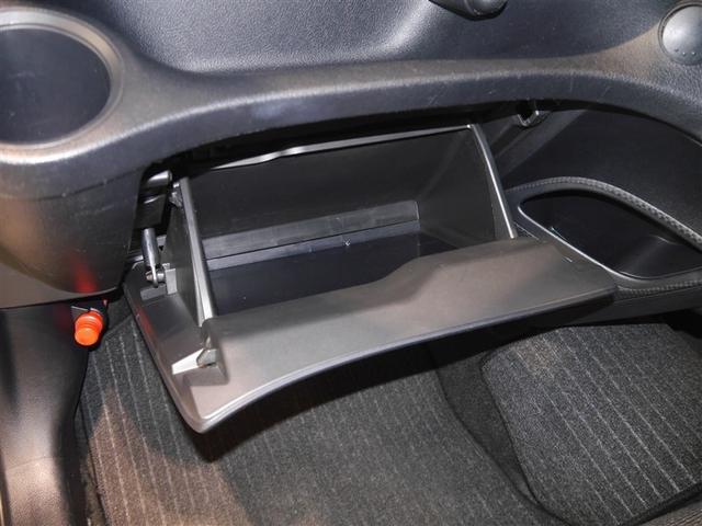 シエンタ Ｘ　ＶＳＣ　パワーウインドウ　寒冷地仕様車　キーレスエントリー　パワーステアリング　ナビ　マニュアルエアコン　衝突被害軽減ブレーキ　４ＷＤ　バックカメラ　スマートキー　ＥＴＣ　ＡＢＳ　レンタＵＰ（29枚目）