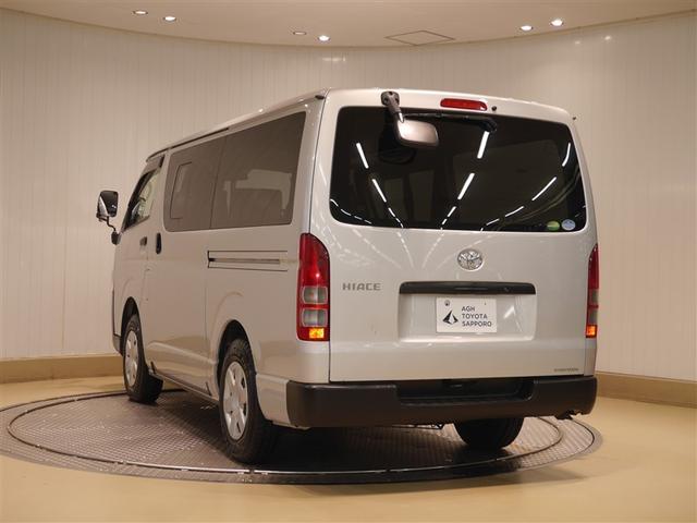 ハイエースバン DX 寒冷地仕様車 横滑り防止 イモビ 4WD キーレス 運転席エアバッグ ETC ミュージックプレイヤー接続可 パワーウインドウ ABS エアコン パワステ Wエアコン ベンチシート(3枚目)
