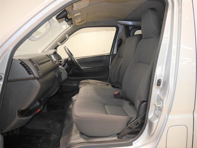 ハイエースバン DX 寒冷地仕様車 横滑り防止 イモビ 4WD キーレス 運転席エアバッグ ETC ミュージックプレイヤー接続可 パワーウインドウ ABS エアコン パワステ Wエアコン ベンチシート(14枚目)