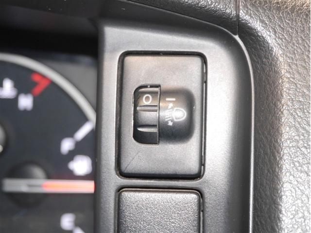 ハイエースバン DX 寒冷地仕様車 横滑り防止 イモビ 4WD キーレス 運転席エアバッグ ETC ミュージックプレイヤー接続可 パワーウインドウ ABS エアコン パワステ Wエアコン ベンチシート(21枚目)