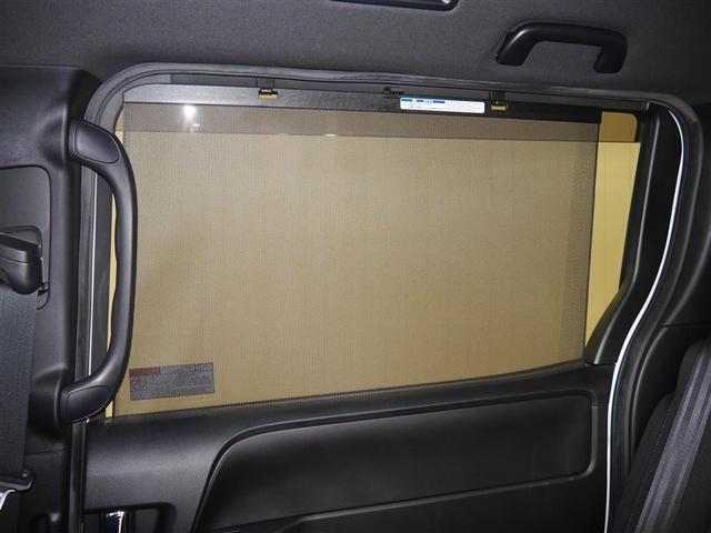 ヴォクシー ZS 煌 地上デジタル TSS 両側パワードア アイドリングストップ車 パワーウィンド 横滑防止 1オーナ DVD可 フルフラットシート 盗難防止装置 スマートエントリー Bカメラ AUX LEDヘッドライト(10枚目)