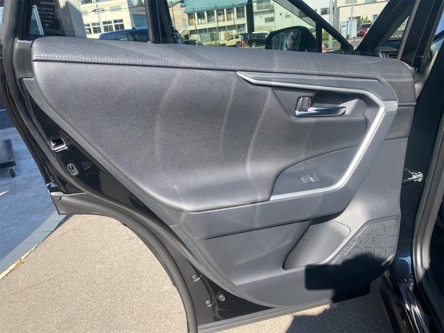 ＲＡＶ４ Ｇ　４ＷＤ　デジタルインナーミラー全後方録画　全周囲カメラ　オートクルーズコントロール　レーンアシスト　パワーシート　衝突被害軽減システム　ナビ　ＴＶ　オートマハイビーム　オートライト　ＬＥＤヘッドランプ（14枚目）