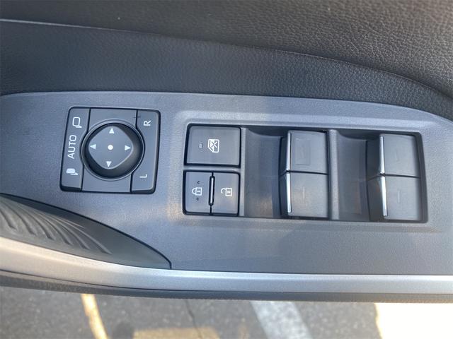 ＲＡＶ４ Ｇ　４ＷＤ　デジタルインナーミラー全後方録画　全周囲カメラ　オートクルーズコントロール　レーンアシスト　パワーシート　衝突被害軽減システム　ナビ　ＴＶ　オートマハイビーム　オートライト　ＬＥＤヘッドランプ（19枚目）