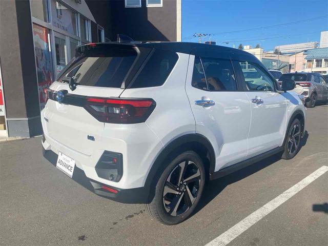 ライズ Ｚ　ハイブリッド　ディスプレイオーディオＰＫ　フルセグＴＶ　バックカメラ　ＡＣコンセント　クリアランスソナー　オートクルーズコントロール　レーンアシスト　衝突被害軽減システム　ＬＥＤヘッド　スマートキー（8枚目）