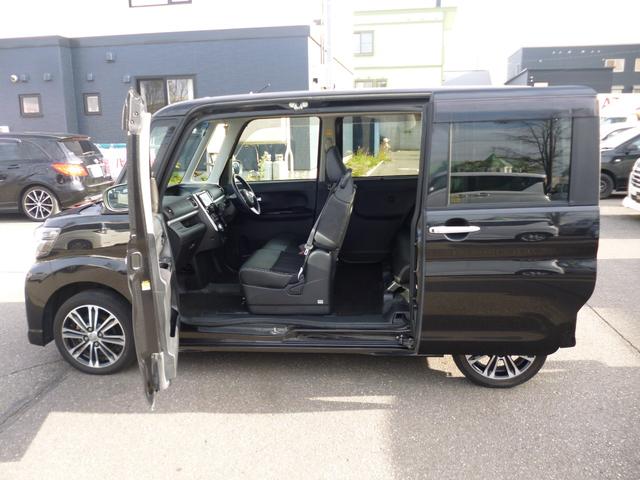 タント カスタムＲＳ　トップエディションＳＡＩＩＩ　４ＷＤ　ドライブレコーダー　全周囲カメラ　両側電動スライドドア　ナビ　クリアランスソナー　衝突被害軽減システム　オートマチックハイビーム　オートライト　ＬＥＤヘッドランプ　スマートキー（18枚目）