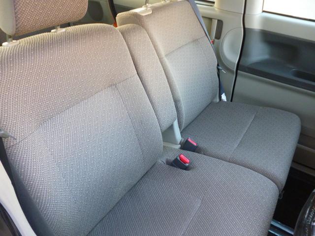 タント Ｌ　４ＷＤ　両側スライドドア　キーレスエントリー　アイドリングストップ　ベンチシート　ＣＶＴ　盗難防止システム　ＡＢＳ　ＥＳＣ　ＣＤ　ＵＳＢ　ミュージックプレイヤー接続可　衝突安全ボディ　エアコン（10枚目）