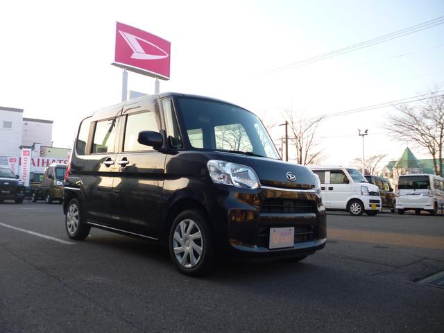 タント Ｌ　４ＷＤ　両側スライドドア　キーレスエントリー　アイドリングストップ　ベンチシート　ＣＶＴ　盗難防止システム　ＡＢＳ　ＥＳＣ　ＣＤ　ＵＳＢ　ミュージックプレイヤー接続可　衝突安全ボディ　エアコン（13枚目）