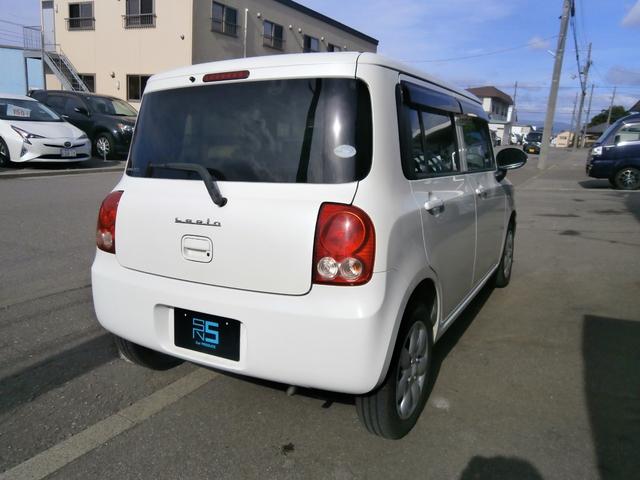 アルトラパン Ｘ　４ＷＤ　スマートキー　電動格納ミラー　シートヒーター　ベンチシート　ＣＶＴ　盗難防止システム　ＡＢＳ　ＣＤ　アルミホイール　衝突安全ボディ　エアコン　パワーステアリング　パワーウィンドウ（16枚目）