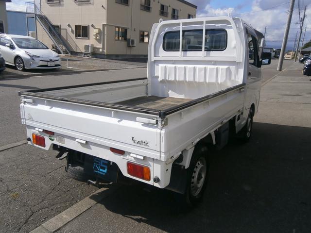 キャリイトラック ＫＣパワステ　４ＷＤ　ＭＴ　パワーステアリング　運転席エアバッグ（12枚目）