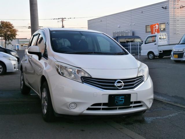 ノート Ｘ　ＦＯＵＲ　４ＷＤ　ＥＴＣ　全周囲カメラ　スマートキー　ＣＶＴ　盗難防止システム　衝突安全ボディ　ＡＢＳ　ＣＤ　ミュージックプレイヤー接続可　エアコン（16枚目）