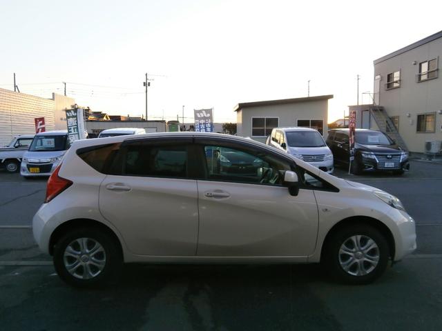 ノート Ｘ　ＦＯＵＲ　４ＷＤ　ＥＴＣ　全周囲カメラ　スマートキー　ＣＶＴ　盗難防止システム　衝突安全ボディ　ＡＢＳ　ＣＤ　ミュージックプレイヤー接続可　エアコン（17枚目）