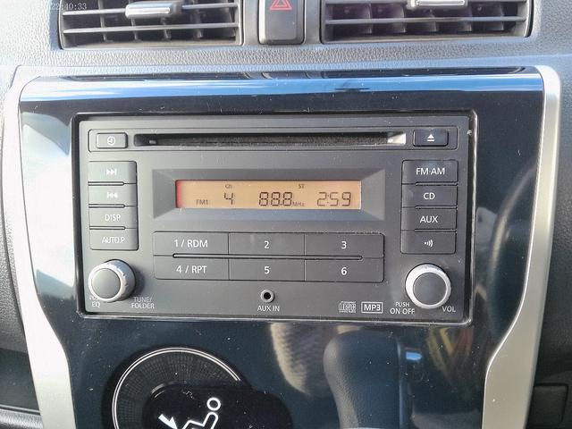 ｅＫカスタム Ｔ　ＥＴＣ　バックカメラ　ＨＩＤ　スマートキー　シートヒーター　ベンチシート　ＣＶＴ　盗難防止システム　ＡＢＳ　ＣＤ　ミュージックプレイヤー接続可　アルミホイール　衝突安全ボディ　エアコン（4枚目）