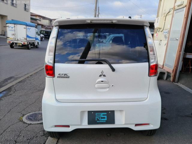 ｅＫカスタム Ｔ　ＥＴＣ　バックカメラ　ＨＩＤ　スマートキー　シートヒーター　ベンチシート　ＣＶＴ　盗難防止システム　ＡＢＳ　ＣＤ　ミュージックプレイヤー接続可　アルミホイール　衝突安全ボディ　エアコン（16枚目）